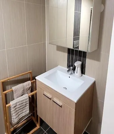 Apartment Close To City Far From Crowd