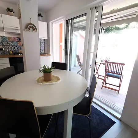 Apartment Close To City Far From Crowd *